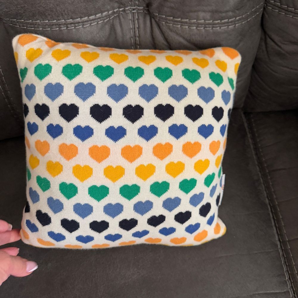 Love Rainbow Heart Pattern Decorative Throw Pillows Set of 2 Knit Cushio… - Picture 5 of 6